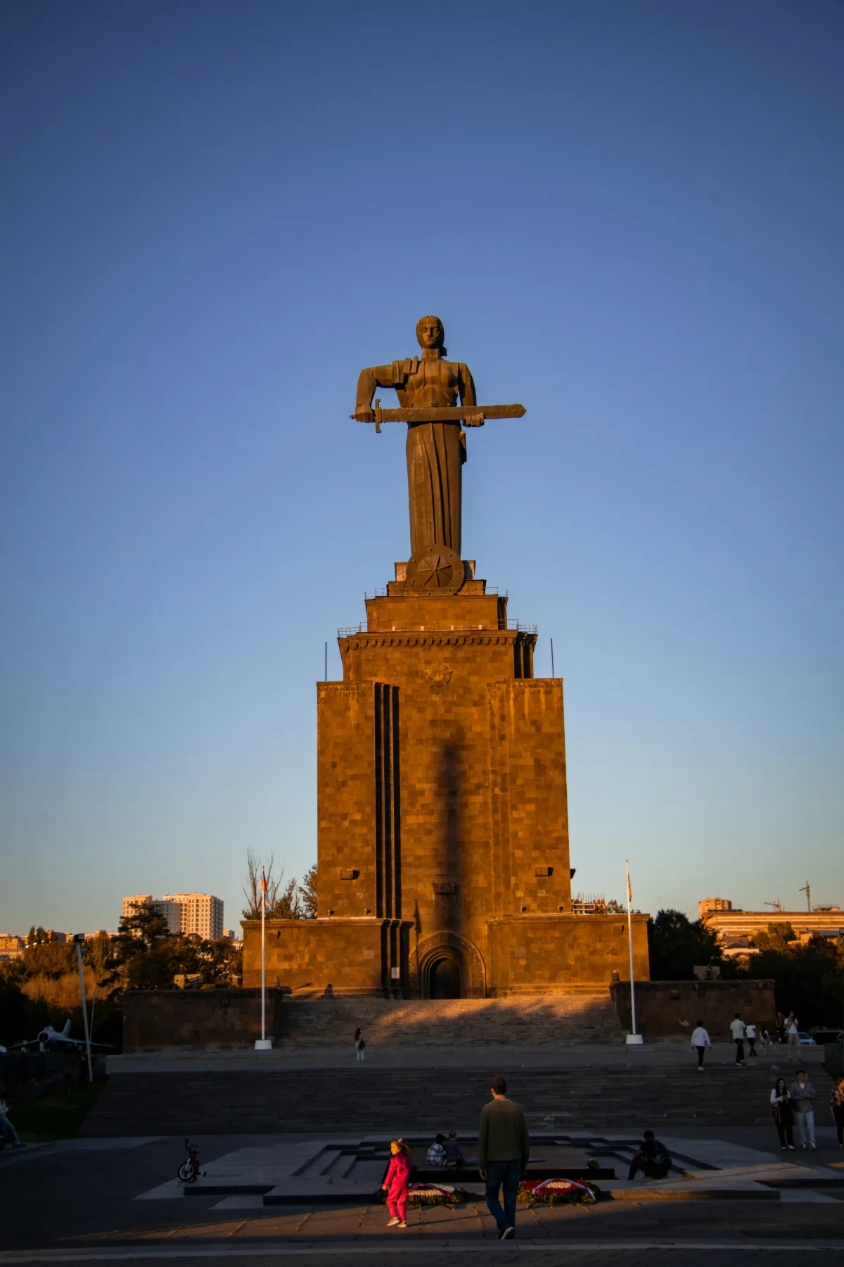 Monumento de la Madre Armenia en Ereván