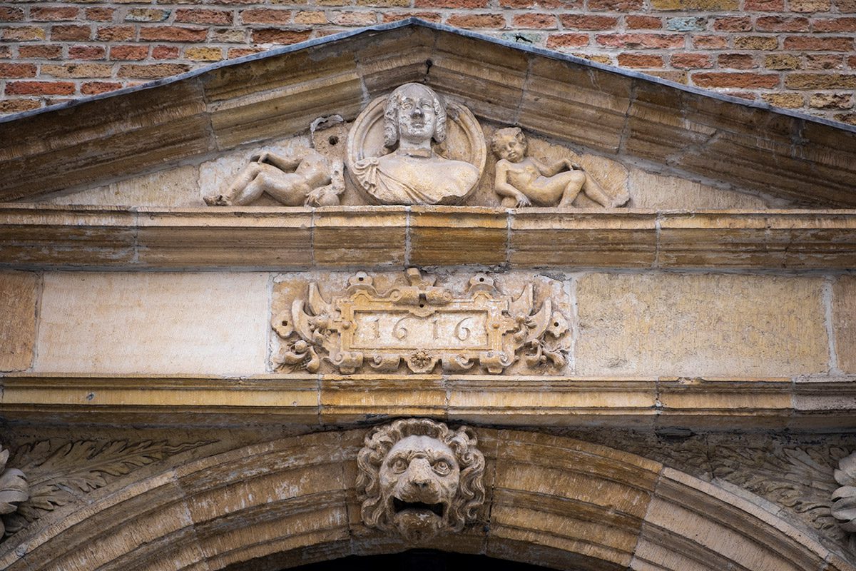 Detalle de fachada en Brujas, Bélgica