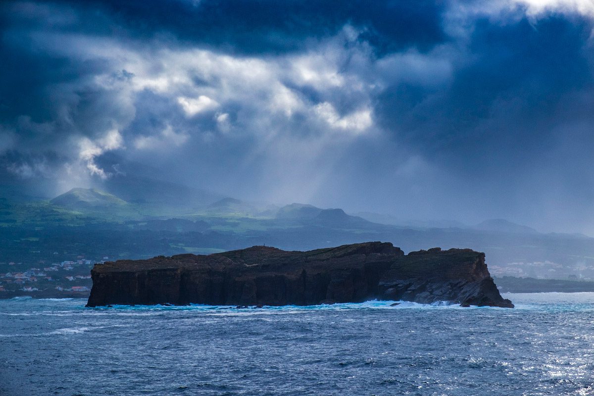 Costa de la isla de Pico en Azores