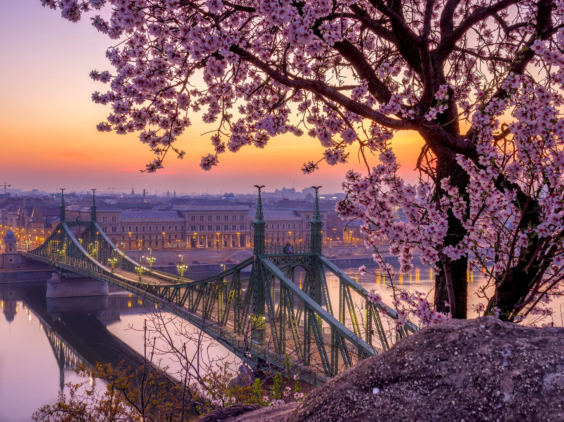 Budapest en primavera, desde la colina Gellért