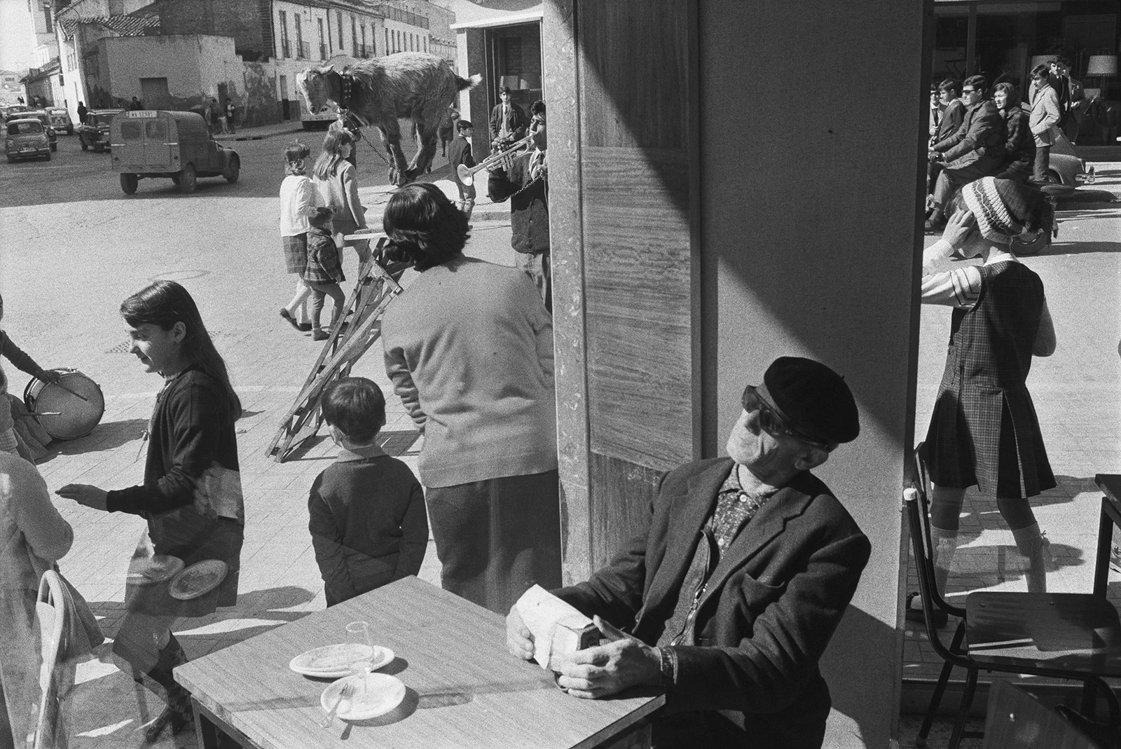 Escena malagueña, 1966, por Joel Meyerowitz