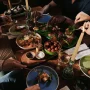 Mesa de un restaurante elegante y con estilo