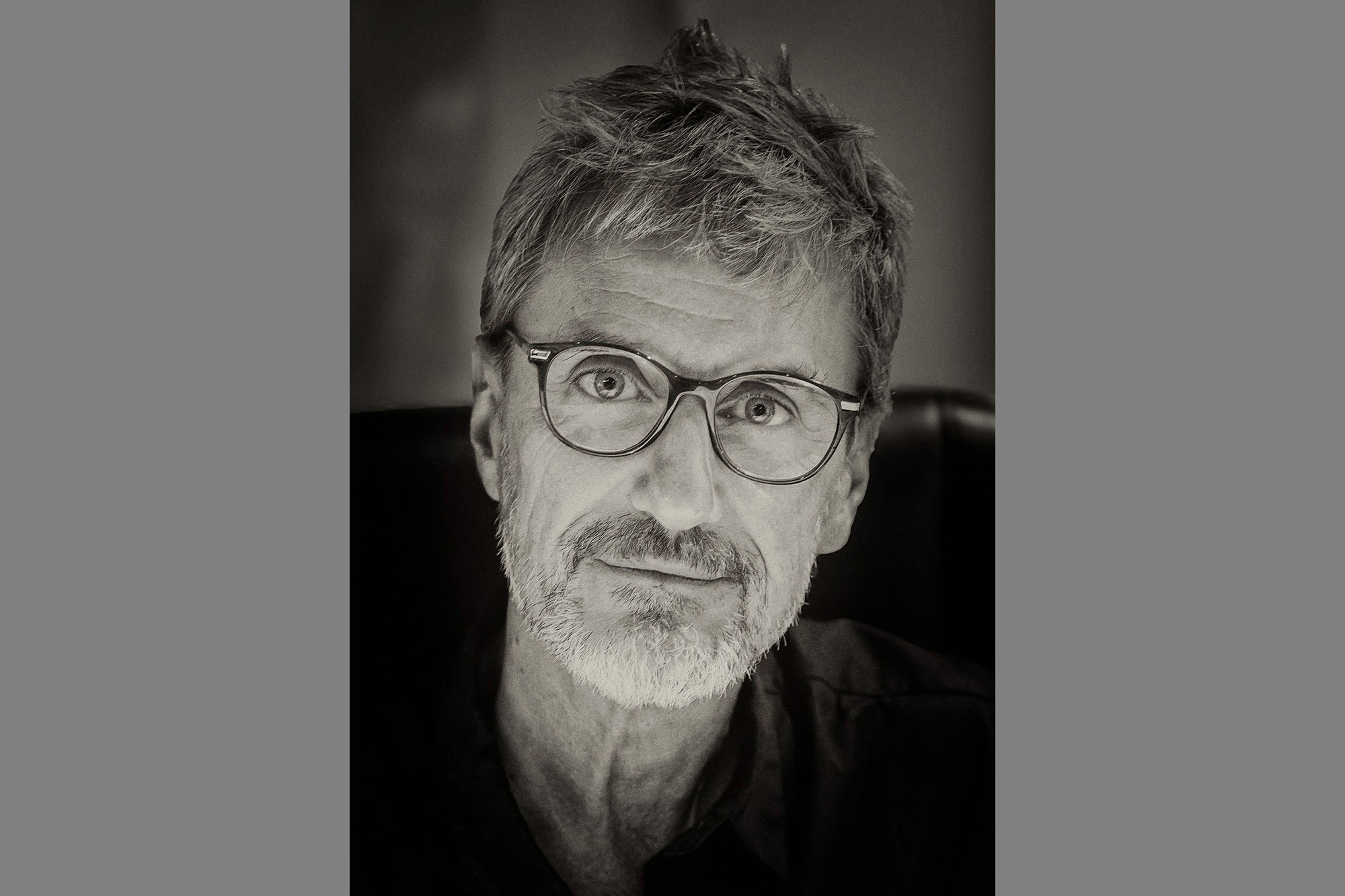 Retrato del arquitecto Gerardo Azcuy en Buenos Aires