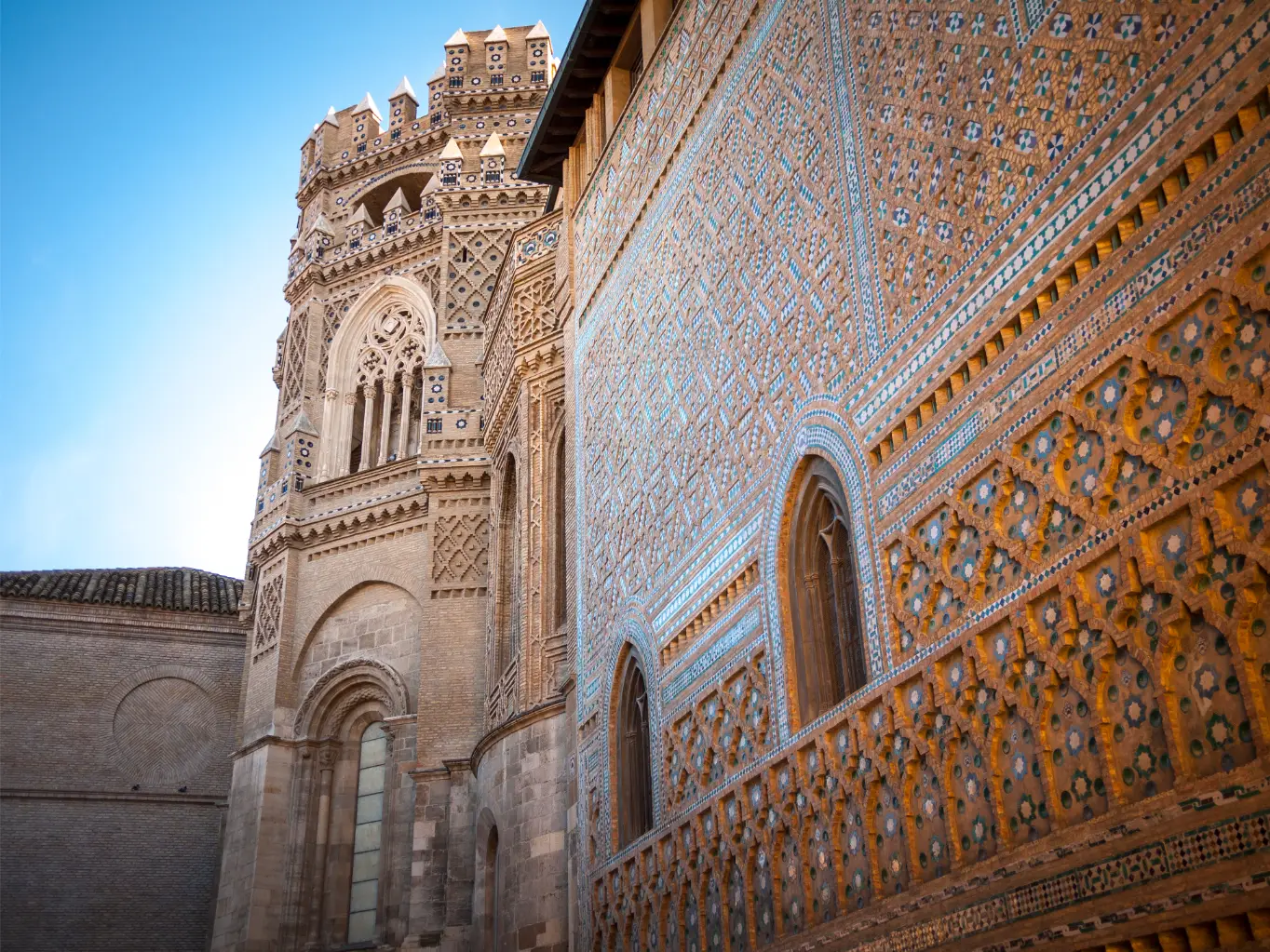 Fachada de la Parroquieta de La Seo, Zaragoza