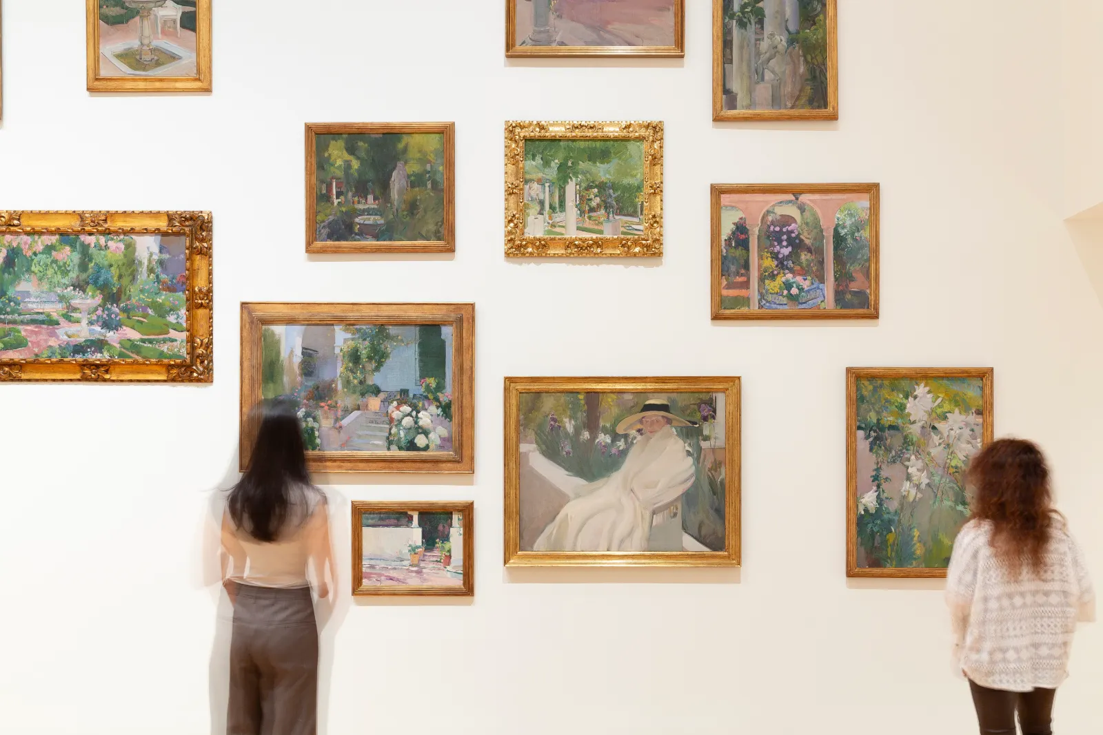 Pinturas de jardines de Sorolla expuestas en las nuevas salas del museo.